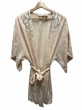 Victoria's Secret Silk vintage Jacquard Robe in Blush Cream
